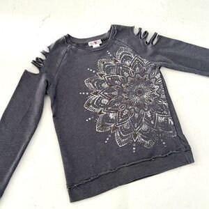 Kandy Kiss Sweater